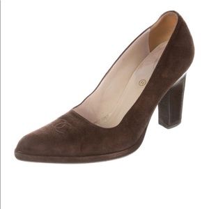Vintage Chanel Heals 5.5